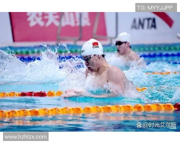 自由泳技巧解析：提高速度与耐力的关键要素及训练方法